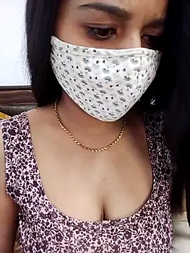 Snapshot of Gloie4u chatting on 25, 2, 2025 Gloie4u online show from 25, 2, 2025