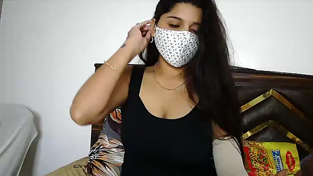 Snapshot of Gloie4u chatting on 11, 10, 2025 Gloie4u online show from 11, 10, 2025