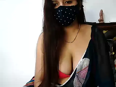 Snapshot of Gloie4u chatting on 20, 12, 2025 Gloie4u online show from 20, 12, 2025