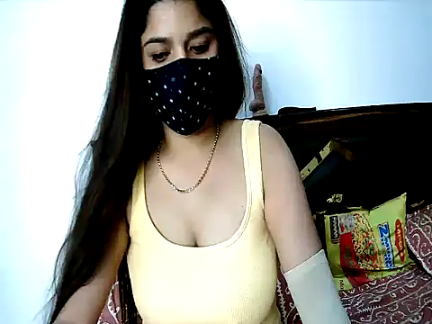 Snapshot of Gloie4u chatting on 11, 5, 2026 Gloie4u online show from 11, 5, 2026