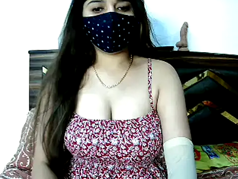 Snapshot of Gloie4u chatting on 13, 5, 2026 Gloie4u online show from 13, 5, 2026