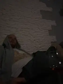 lolson119 online show from 1, 1, 2025