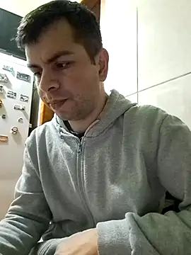 Snapshot of hornny1995 chatting on 3, 2, 2025 hornny1995 online show from 3, 2, 2025