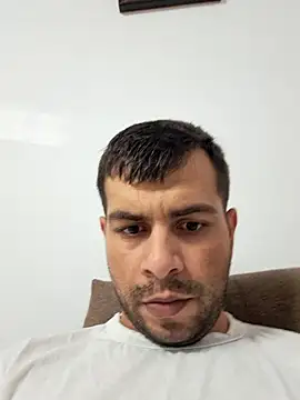 Snapshot of hornny1995 chatting on 26, 9, 2025 hornny1995 online show from 26, 9, 2025