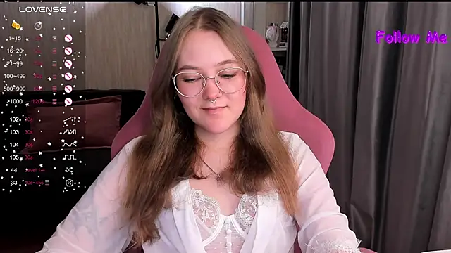 Snapshot of bunny_bubble chatting on 6, 5, 2026 bunny bubble online show from 6, 5, 2026