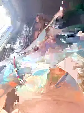 Juli Walker online show from 6, 3, 2026