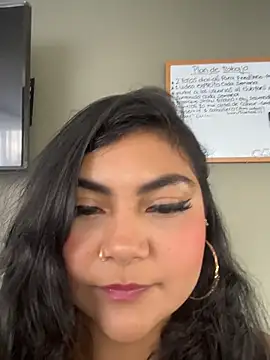 Snapshot of Juli_Walker chatting on 8, 5, 2026 Juli Walker online show from 8, 5, 2026