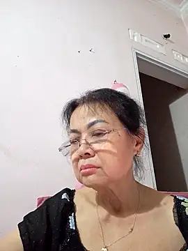 Hotestlove online show from 7, 5, 2026