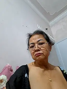 Hotestlove online show from 13, 5, 2026