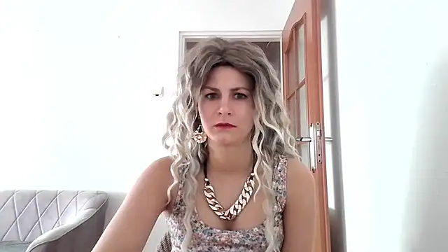 Snapshot of DagmarieFlirt chatting on 7, 3, 2025 DagmarieFlirt online show from 7, 3, 2025