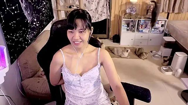 Kana G online show from 23, 9, 2025