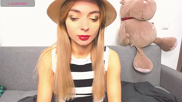 Snapshot of _ellen_meow_ chatting on 8, 12, 2024 ellen meow online show from 8, 12, 2024