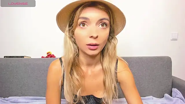 Snapshot of _ellen_meow_ chatting on 5, 2, 2025 ellen meow online show from 5, 2, 2025