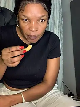 slimcateee online show from 8, 3, 2025