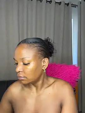 Snapshot of slimcateee chatting on 15, 5, 2026 slimcateee online show from 15, 5, 2026
