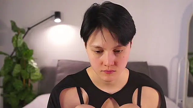 Snapshot of MaryCoopeer chatting on 2, 3, 2025 MaryCoopeer online show from 2, 3, 2025