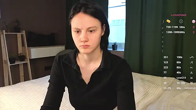 Snapshot of MaryCoopeer chatting on 27, 10, 2025 MaryCoopeer online show from 27, 10, 2025