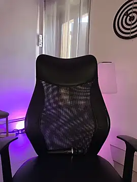 Snapshot of emma4xxx chatting on 27, 5, 2026 emma4xxx online show from 27, 5, 2026