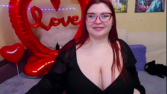 Snapshot of JuliaKeln chatting on 14, 2, 2025 JuliaKeln online show from 14, 2, 2025