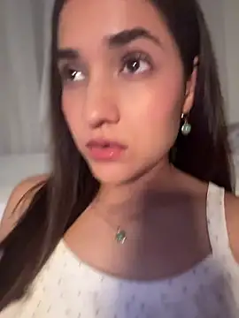 CuteeRose online show from 10, 5, 2026