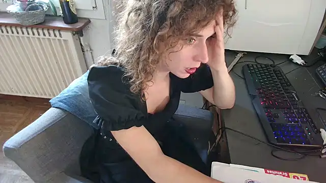 Snapshot of Prxscillia_Tx chatting on 2, 10, 2025 Prxscillia Tx online show from 2, 10, 2025