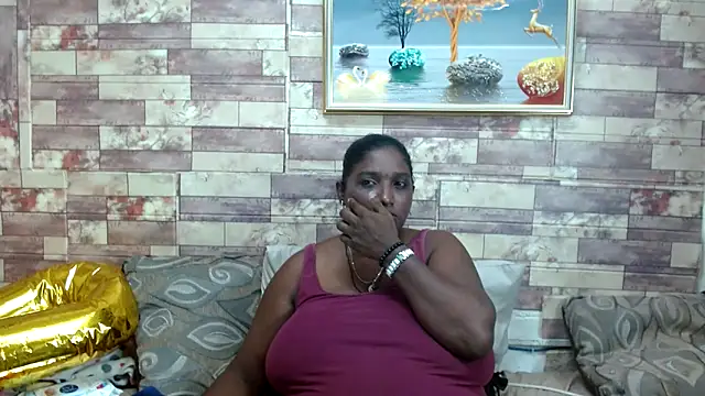 Snapshot of Indian_tracy chatting on 21, 1, 2025 Indian tracy online show from 21, 1, 2025