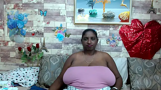 Snapshot of Indian_tracy chatting on 11, 2, 2025 Indian tracy online show from 11, 2, 2025