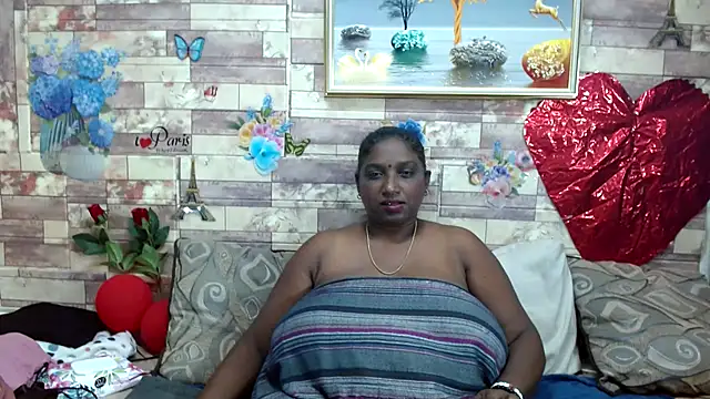 Snapshot of Indian_tracy chatting on 24, 2, 2025 Indian tracy online show from 24, 2, 2025