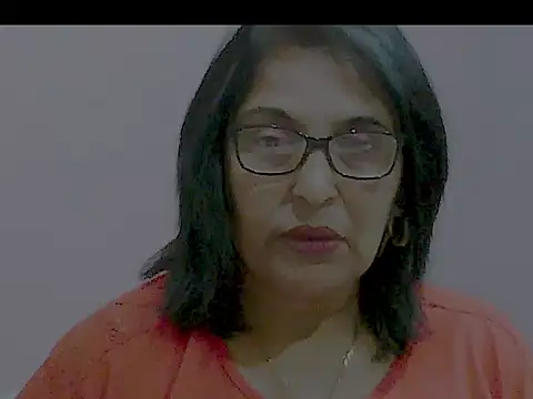 sexy69hotmum online show from 24, 12, 2024