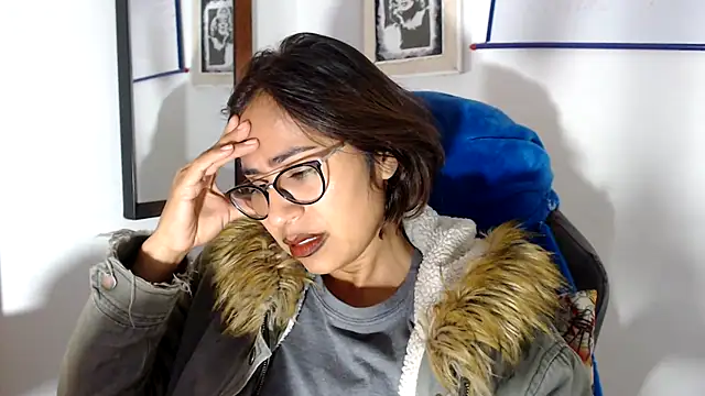 fantasty nylon online show from 17, 1, 2025