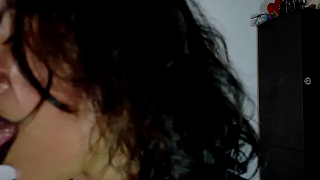 fantasty nylon online show from 4, 2, 2026