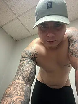 Snapshot of alienslian chatting on 5, 3, 2026 alienslian online show from 5, 3, 2026