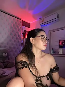 ZarahEvans online show from 1, 12, 2025