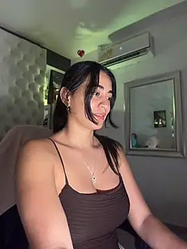 Snapshot of ZarahEvans chatting on 27, 6, 2026 ZarahEvans online show from 27, 6, 2026