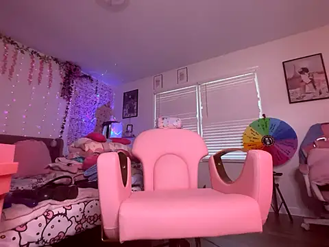 VixenCapri online show from 26, 10, 2025