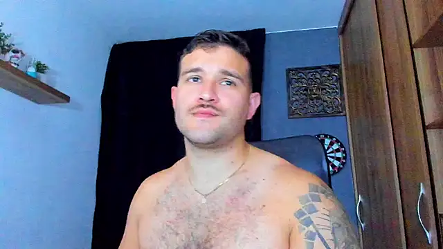 Snapshot of AndrewDiaz chatting on 8, 6, 2026 AndrewDiaz online show from 8, 6, 2026