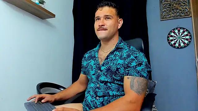 Snapshot of AndrewDiaz chatting on 12, 6, 2026 AndrewDiaz online show from 12, 6, 2026