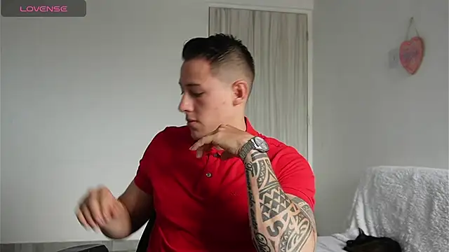Muscle King Cum online show from 6, 4, 2026