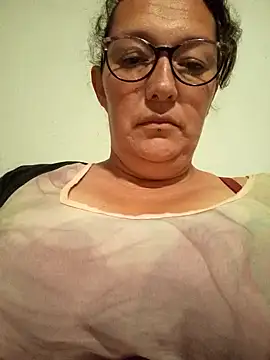 saraqueen   online show from 5, 12, 2024
