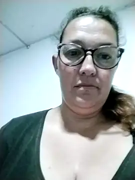 saraqueen   online show from 10, 12, 2024