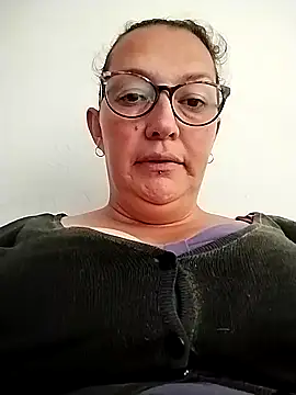 saraqueen   online show from 15, 12, 2024