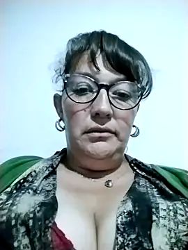 saraqueen   online show from 3, 1, 2025