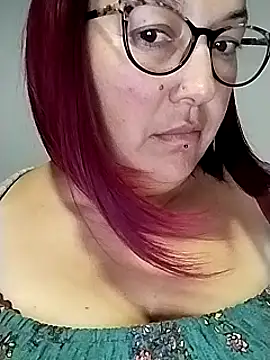 saraqueen   online show from 2, 2, 2025