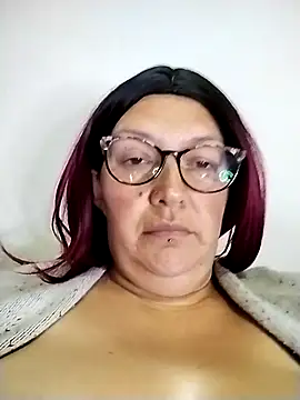 saraqueen   online show from 21, 3, 2025