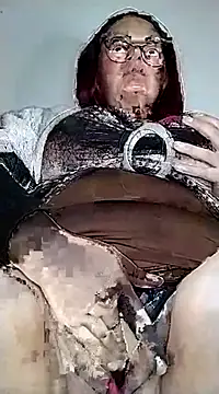 saraqueen   online show from 22, 3, 2025