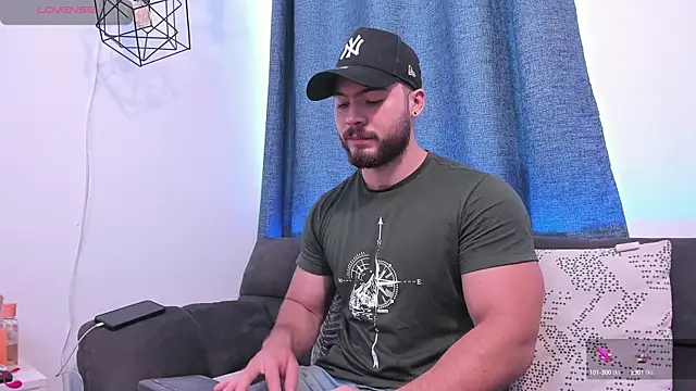 Snapshot of SebastianVilla_ chatting on 25, 2, 2025 SebastianVilla online show from 25, 2, 2025