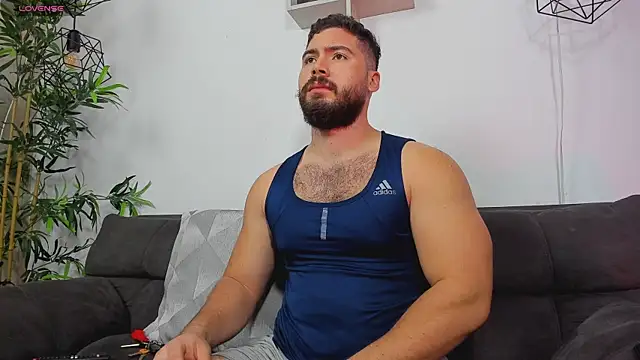 SebastianVilla  online show from 14, 5, 2026