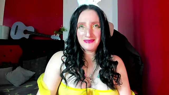 Snapshot of Andrefoxx_ chatting on 25, 10, 2025 Andrefoxx  online show from 25, 10, 2025