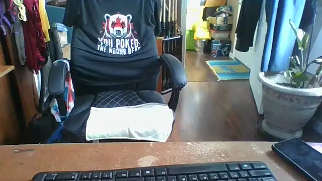 Snapshot of Daremeknot chatting on 7, 4, 2026 Daremeknot online show from 7, 4, 2026