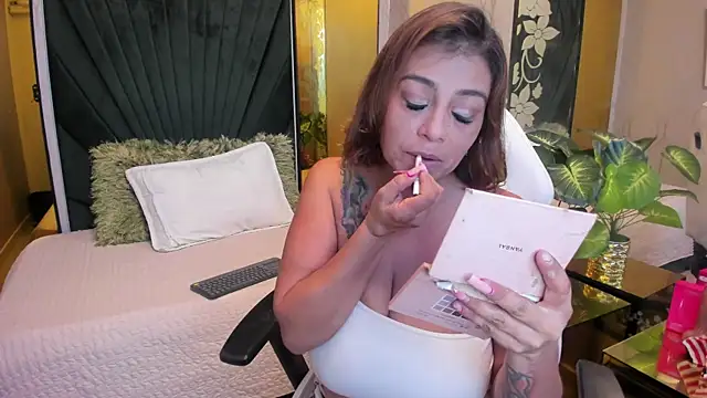 MrsFoucher online show from 19, 6, 2026